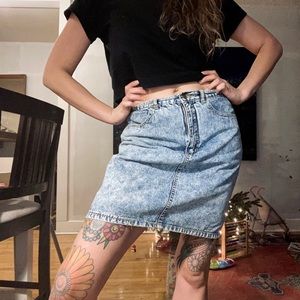 VINTAGE ACID WASH DENIM SKIRT